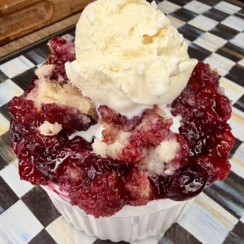 EASY Crockpot Berry Cobbler - Melissa Jo Real Recipes
