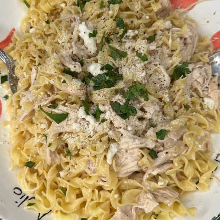 Creamy chicken crockpot dinner