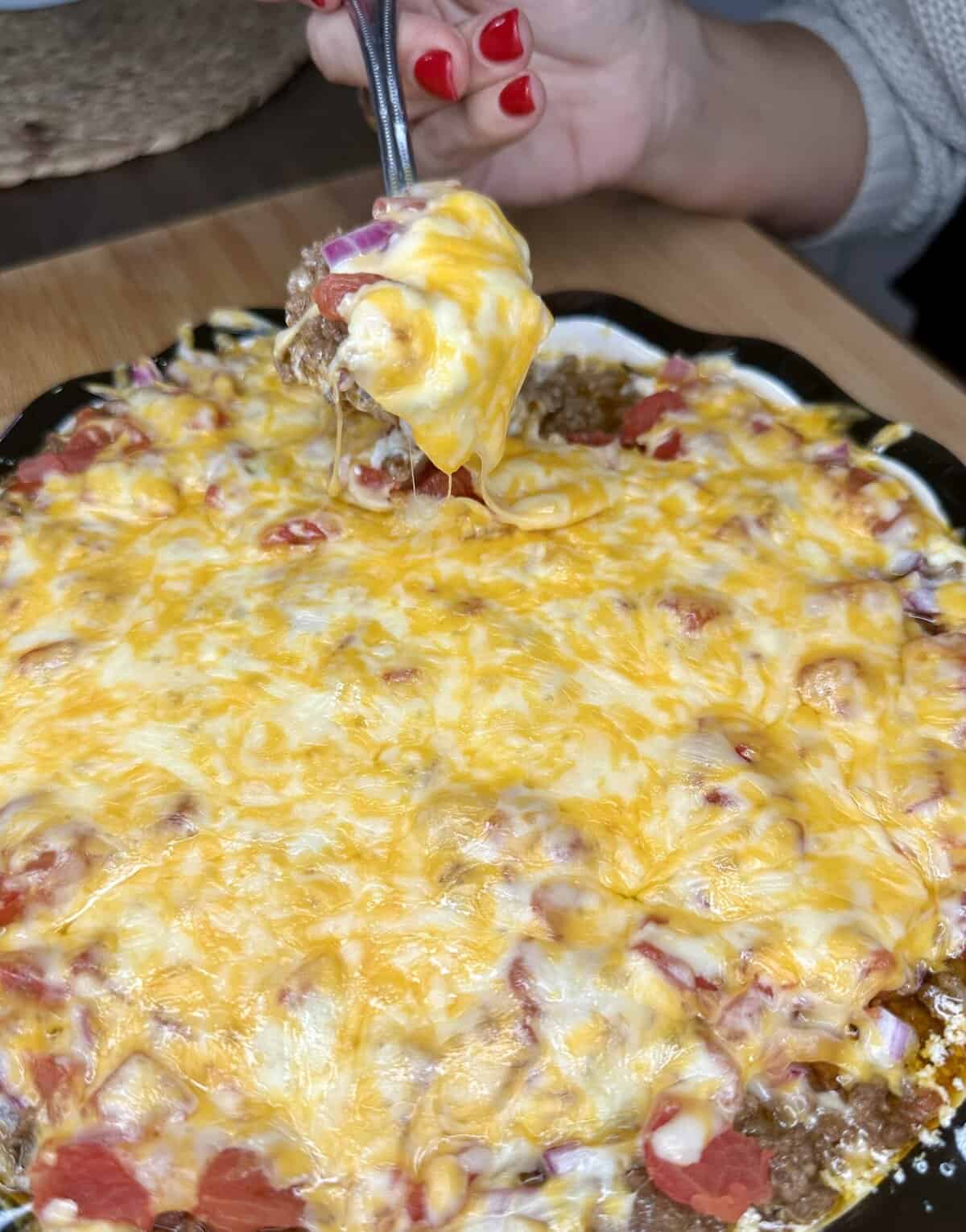 Beefy Creamy Taco Dip🌮