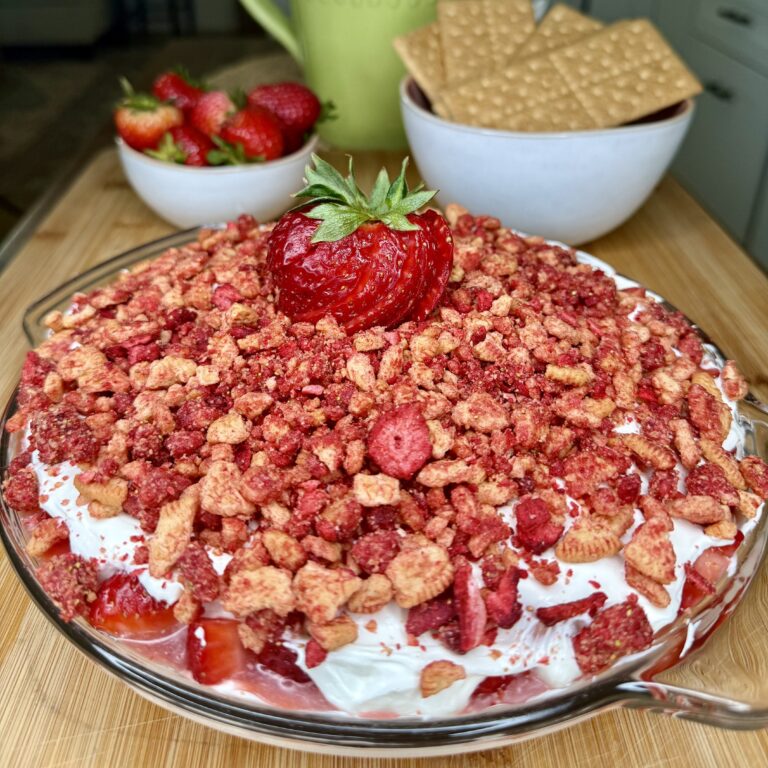 Strawberry Crunch Pie Dip 🍓🥧