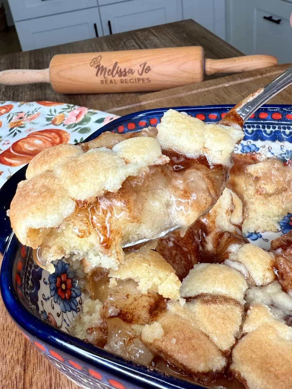 4 Ingredient Snickerdoodle Dump Cake
